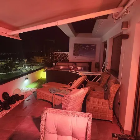 Penthouse Jacuzzi - - Benidorm - Albir 菲内斯特拉特